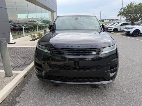 Used 2024 Land Rover Range Rover Sport Dynamic SE AWD/4WD image 3