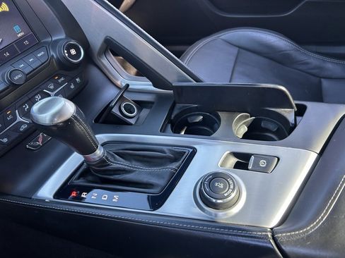 Used 2014 Chevrolet Corvette Z51 w/ 3LT Preferred Equipment Group image 37