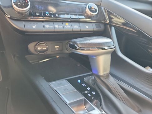 Used 2023 Hyundai Elantra SEL w/ Convenience Package image 27