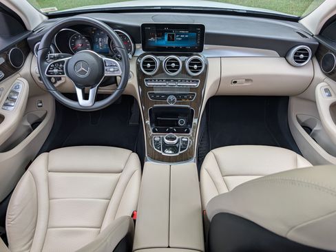 Used 2020 Mercedes-Benz C 300 Sedan image 24
