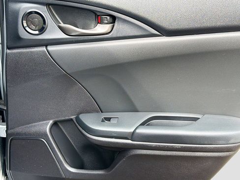 Used 2021 Honda Civic Sport image 15