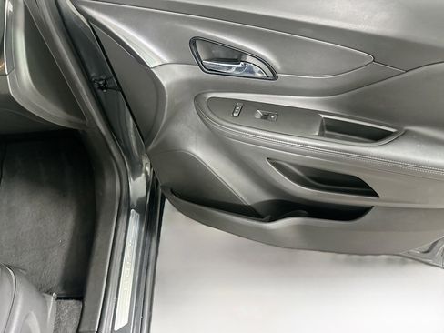 Used 2018 Buick Encore Preferred image 29