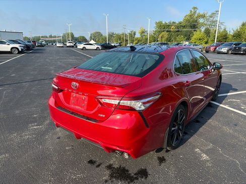 Used 2020 Toyota Camry XSE FWD image 9