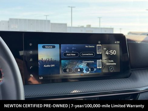 Used 2025 Nissan Kicks SR FWD image 33