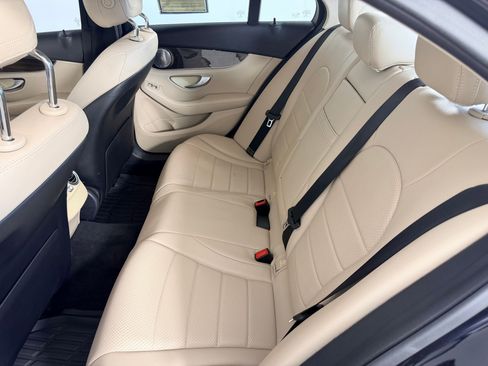 Used 2016 Mercedes-Benz C 300 4MATIC Sedan image 23