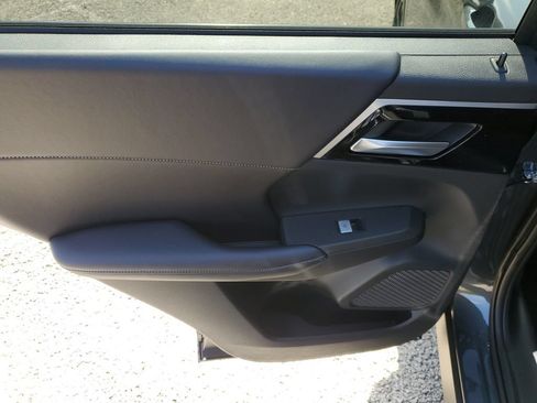 New 2026 Nissan Rogue SL AWD/4WD image 10