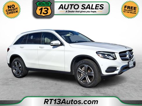 Used 2018 Mercedes-Benz GLC 300 4MATIC w/ Multimedia Package image 1