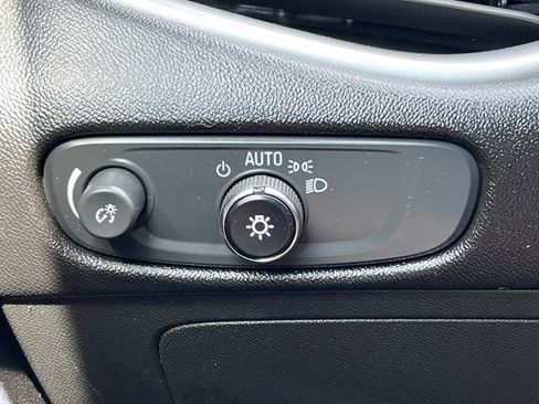 Used 2024 Chevrolet Malibu LT FWD image 16