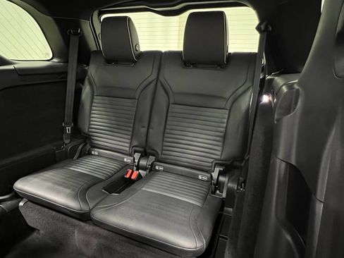 Used 2018 Land Rover Discovery HSE AWD/4WD image 34