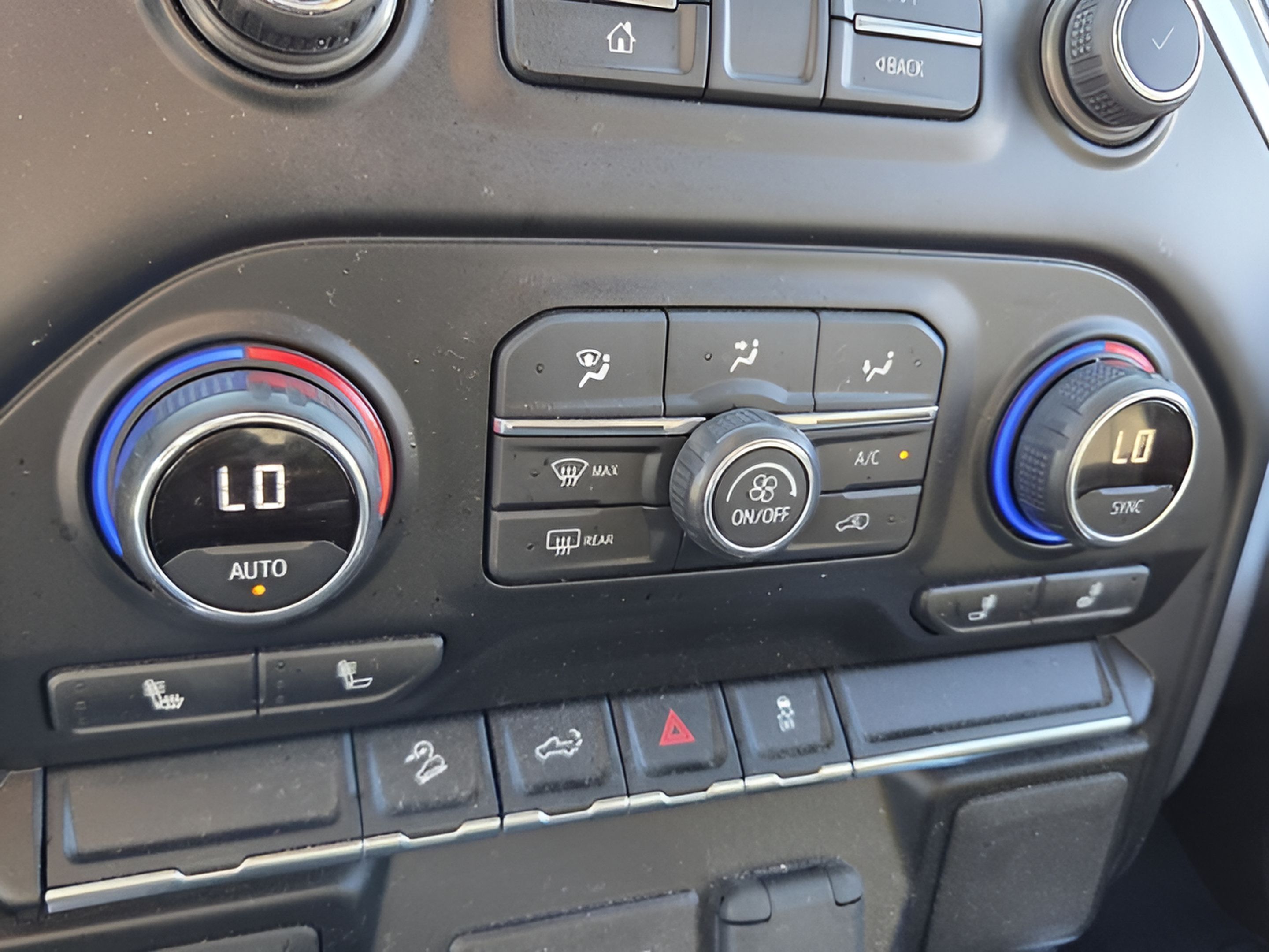 Used 2021 Chevrolet Silverado 1500 LT Trail Boss w/ Bed Protection Package AWD/4WD image 27