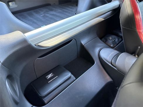 Used 2024 Nissan Z Performance w/ Floor Mat Package image 24