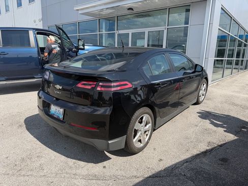Used 2013 Chevrolet Volt Premium w/ Premium Trim Package FWD image 3