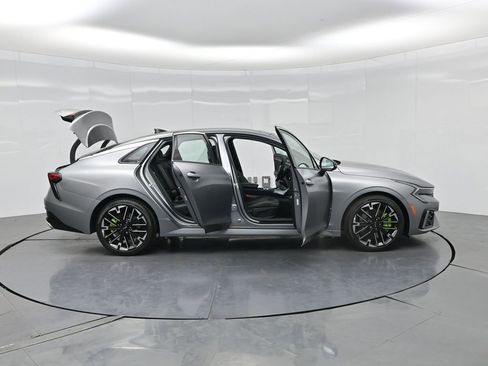 New 2026 Kia K5 GT FWD image 3