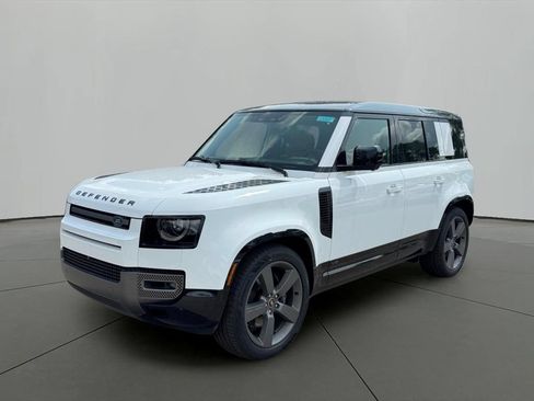 Used 2025 Land Rover Defender 110 V8 AWD/4WD image 1