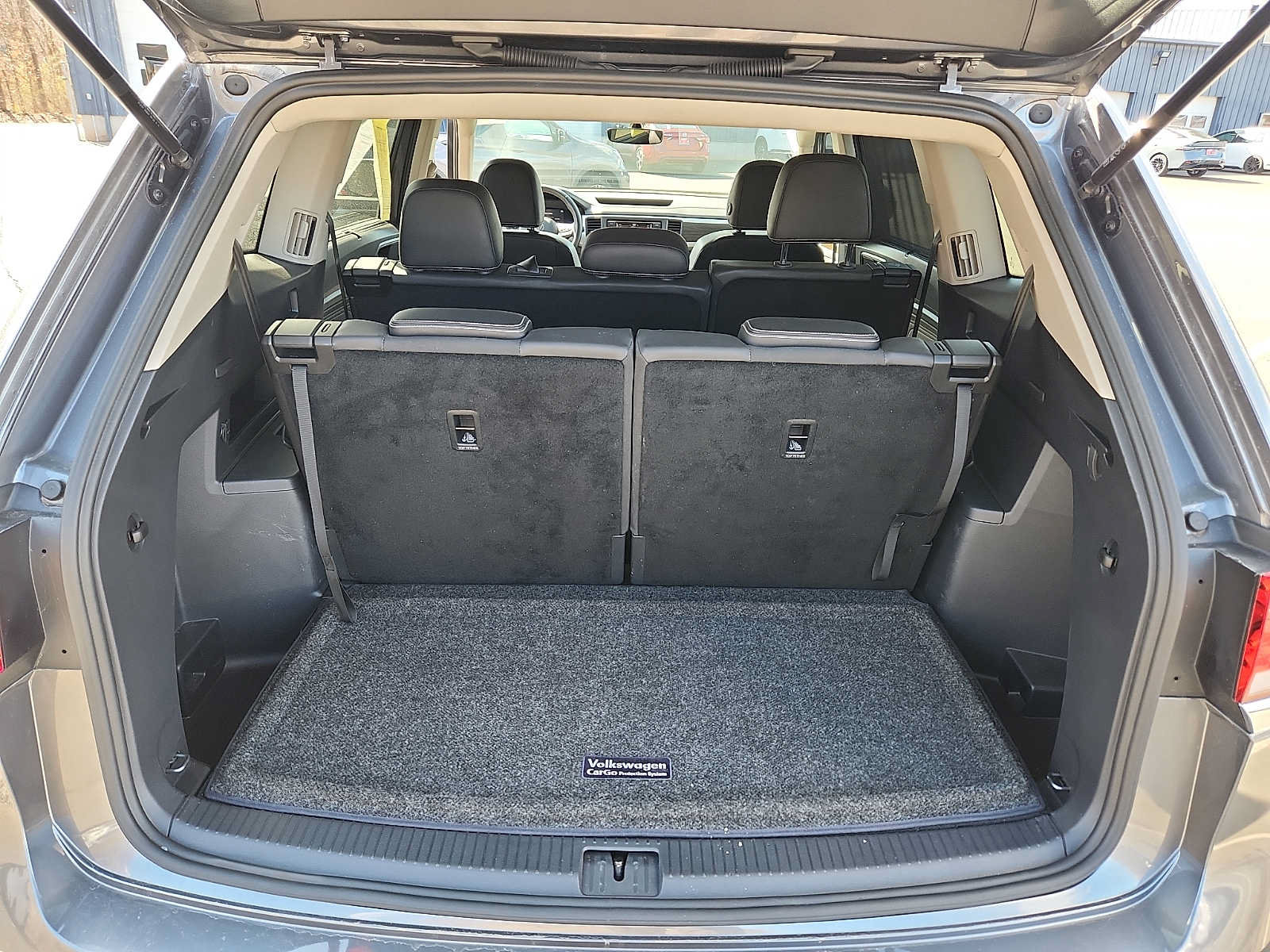 Used 2023 Volkswagen Atlas SE AWD/4WD image 28