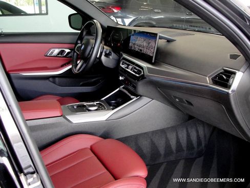 Used 2023 BMW 330i Sedan w/ M Sport Package RWD image 34