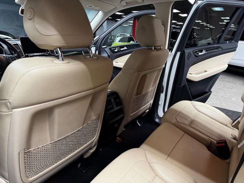 Used 2019 Mercedes-Benz GLS 450 4MATIC image 42