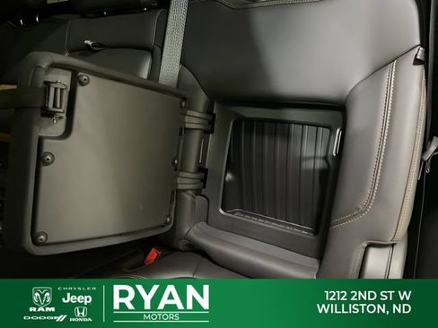 Used 2019 GMC Sierra 1500 AT4 w/ AT4 Preferred Package AWD/4WD image 48