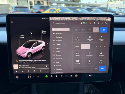 Used 2022 Tesla Model Y Long Range AWD/4WD image 30
