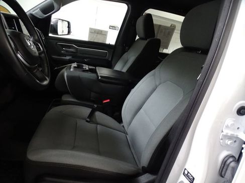 Certified 2022 RAM 1500 Big Horn AWD/4WD image 2