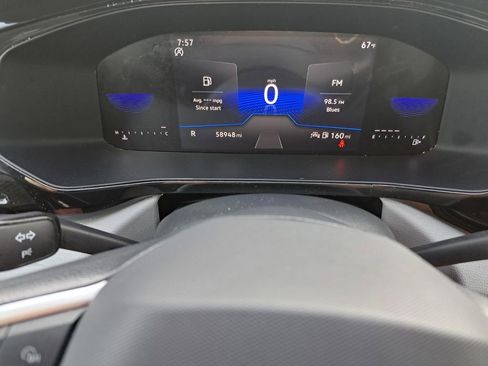 Used 2024 Volkswagen Taos S image 11