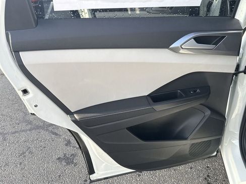 New 2025 Volkswagen Taos SEL image 26