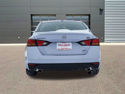 New 2025 Nissan Altima 2.5 SR w/ SR Premium Package AWD/4WD image 4