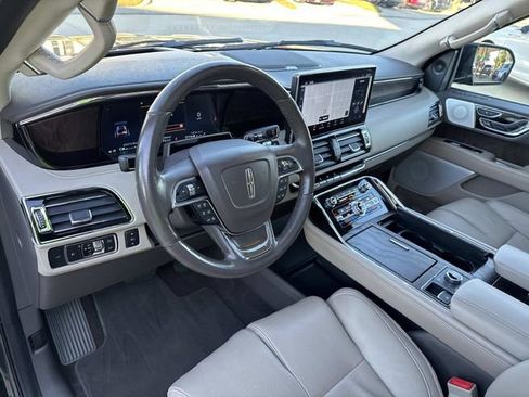 Certified 2022 Lincoln Navigator Reserve image 19