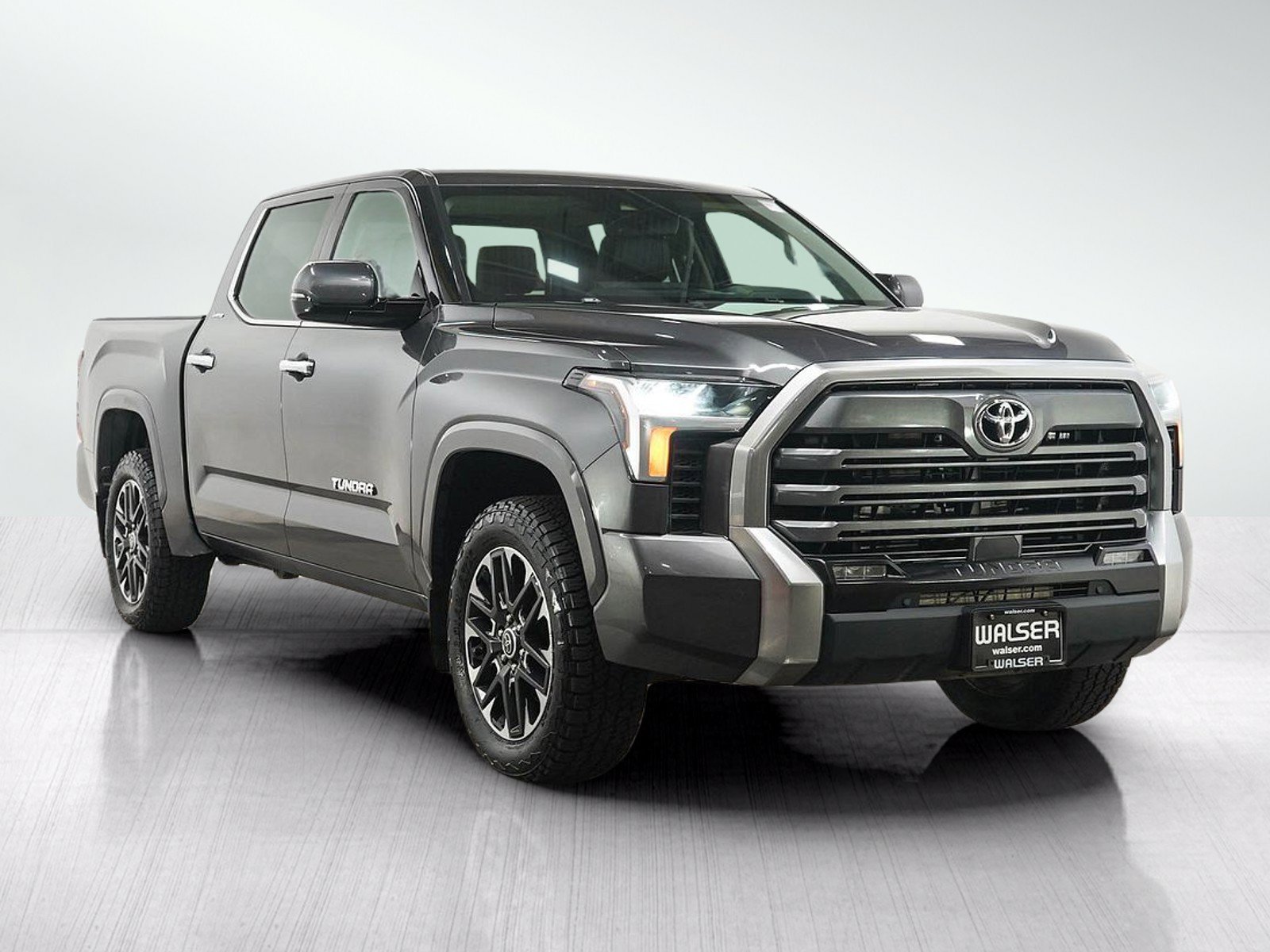 Used 2023 Toyota Tundra Limited AWD/4WD image 7