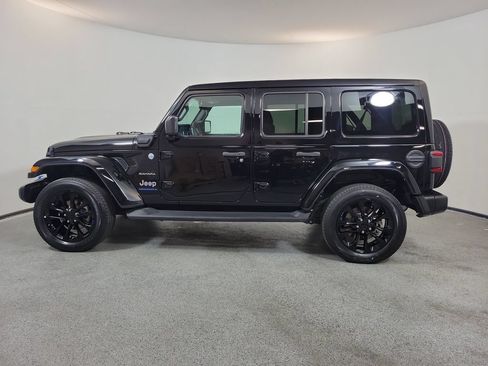 Used 2023 Jeep Wrangler Unlimited Sahara AWD/4WD image 4