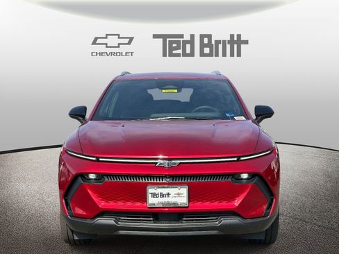 New 2026 Chevrolet Equinox EV LT w/ LPO, Blackout Package FWD image 2