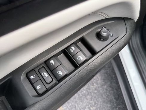 Used 2024 Jeep Compass Limited AWD/4WD image 10
