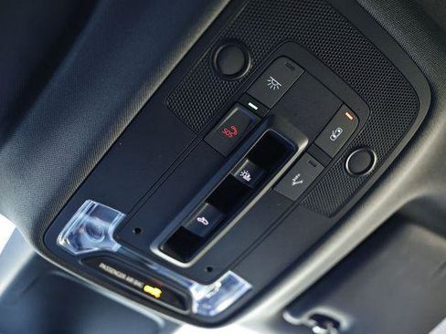 Certified 2025 Audi Q3 2.0T Premium Plus image 42