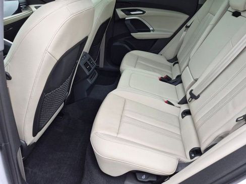 Certified 2025 Audi Q5 Premium w/ Convenience Package AWD/4WD image 9