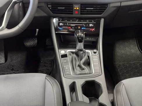 New 2026 Volkswagen Jetta SE image 31