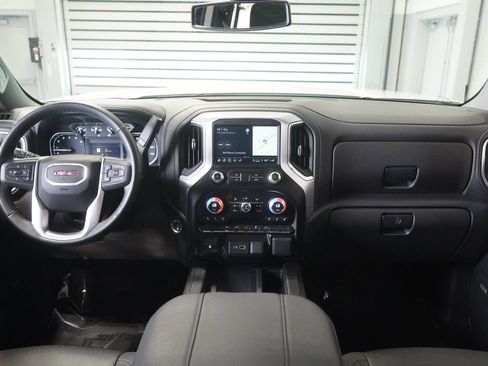 Used 2023 GMC Sierra 2500 SLT w/ SLT Preferred Package AWD/4WD image 14