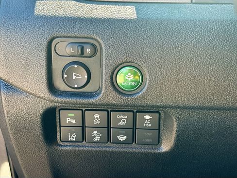 Used 2023 Honda Ridgeline RTL-E image 10