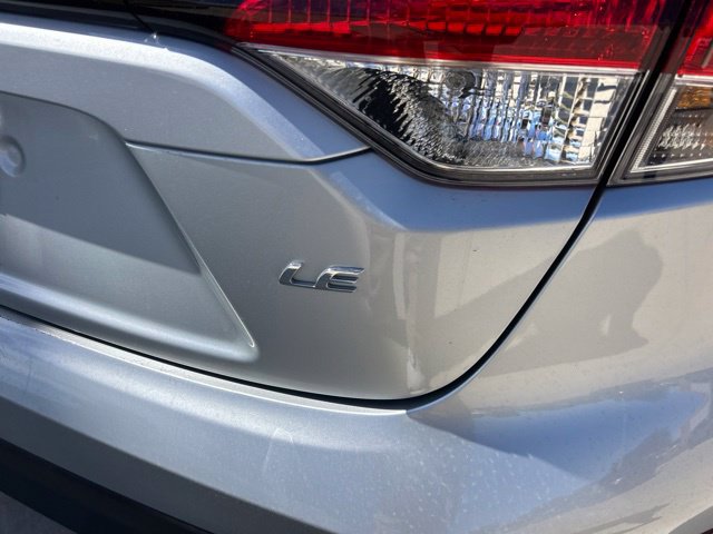 Used 2025 Toyota Corolla LE FWD image 4