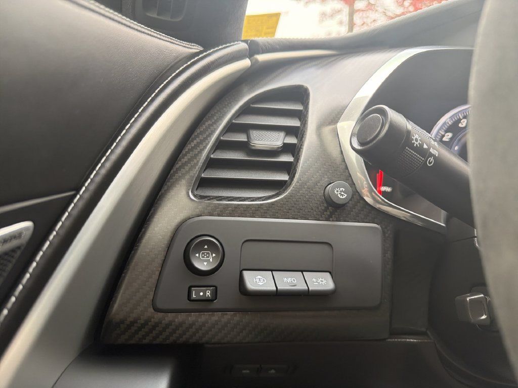 Certified 2015 Chevrolet Corvette Stingray Coupe RWD image 18