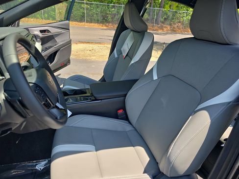 New 2026 Toyota Camry SE FWD image 13
