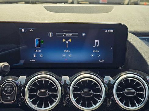 Used 2025 Mercedes-Benz GLA 250 image 25
