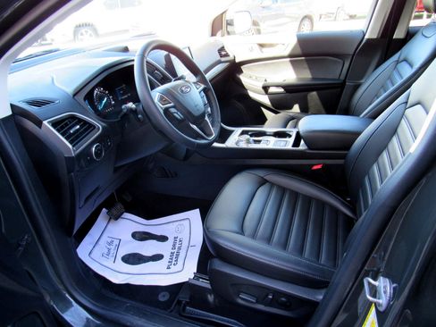 Used 2024 Ford Edge SEL w/ Convenience Package image 8