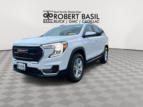 Used 2024 GMC Terrain SLE w/ Driver Convenience Package AWD/4WD image 4