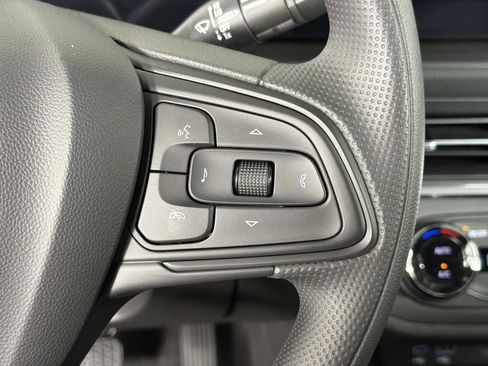 New 2026 Buick Envista Sport Touring FWD image 25