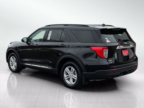Used 2024 Ford Explorer XLT w/ Class IV Trailer Tow Package AWD/4WD image 3