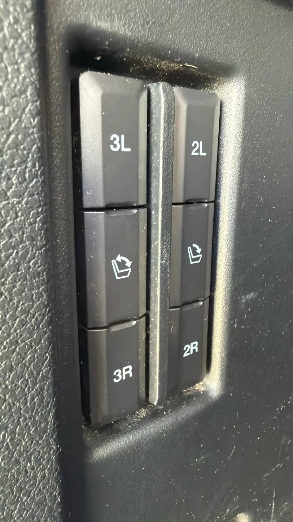 Used 2020 Ford Expedition XLT w/ Equipment Group 202A RWD image 13