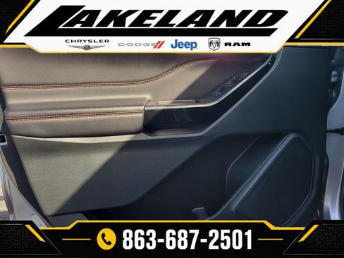 Used 2024 Ford Explorer ST-Line w/ Class IV Trailer Tow Package RWD image 16