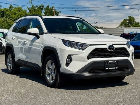 Used 2021 Toyota RAV4 XLE w/ Convenience Package AWD/4WD image 1