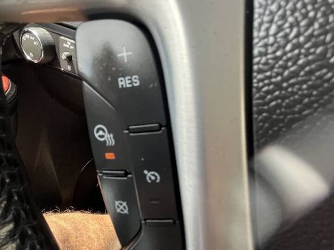 Used 2012 Cadillac Escalade EXT Luxury AWD/4WD image 19