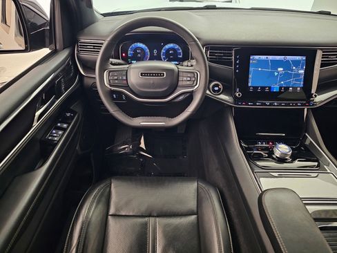 Used 2024 Jeep Wagoneer L 4WD image 20